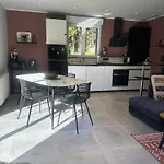 Casa de Férias Le Jardin De Lokijoy La Rivière-Saint-Sauveur
