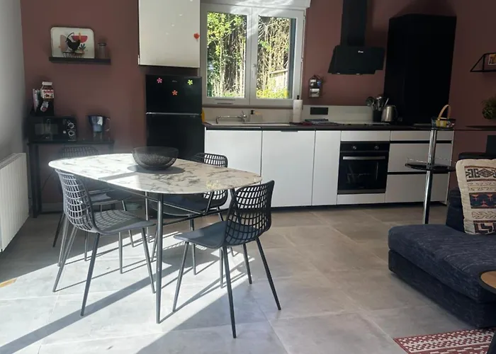 Dom wakacyjny Le Jardin De Lokijoy La Rivière-Saint-Sauveur